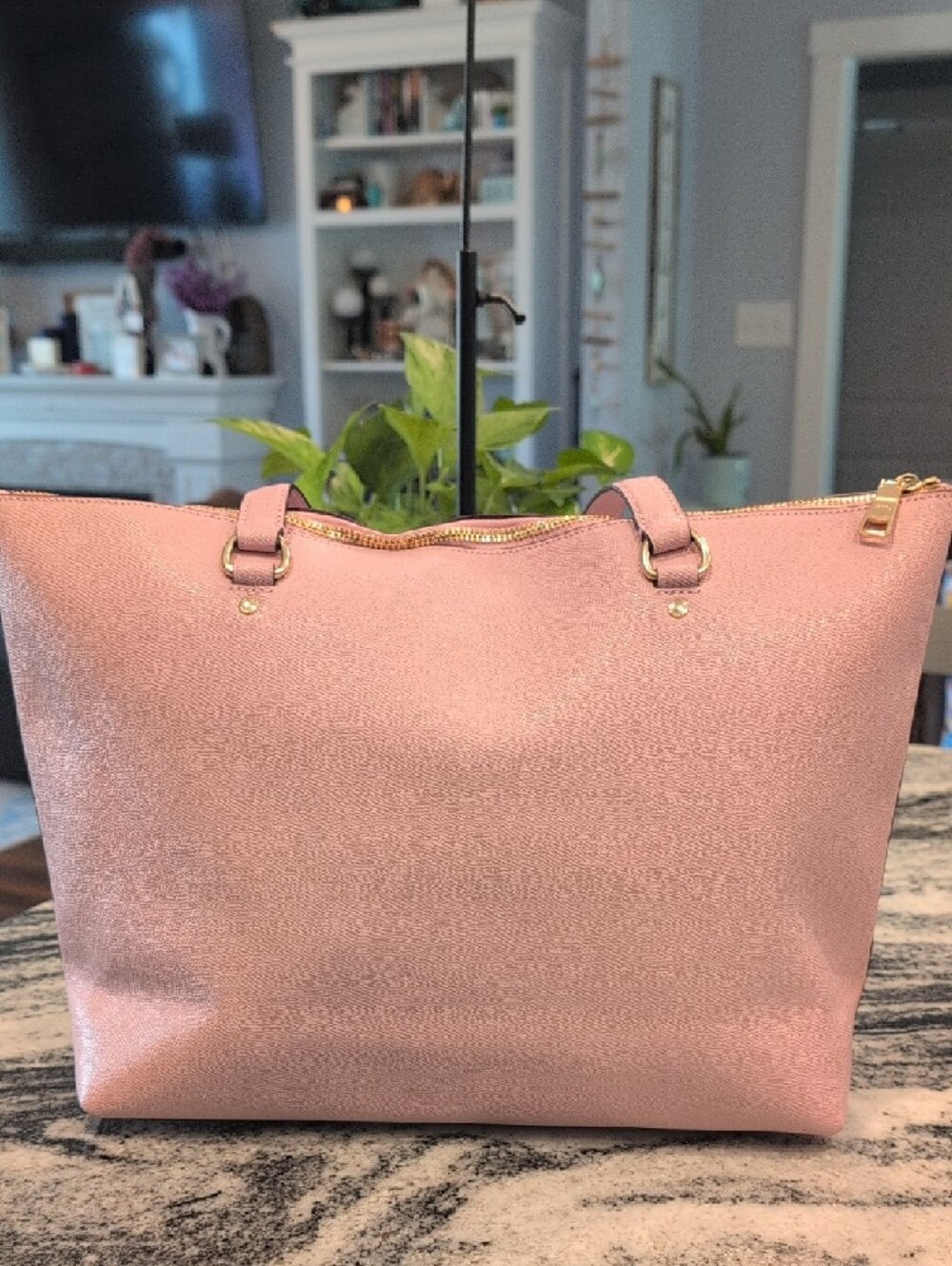 Coach Pink Gallery Leather Tote with Rose Bouquet Lining & Matching  Wristlet - Picture 6 of 13